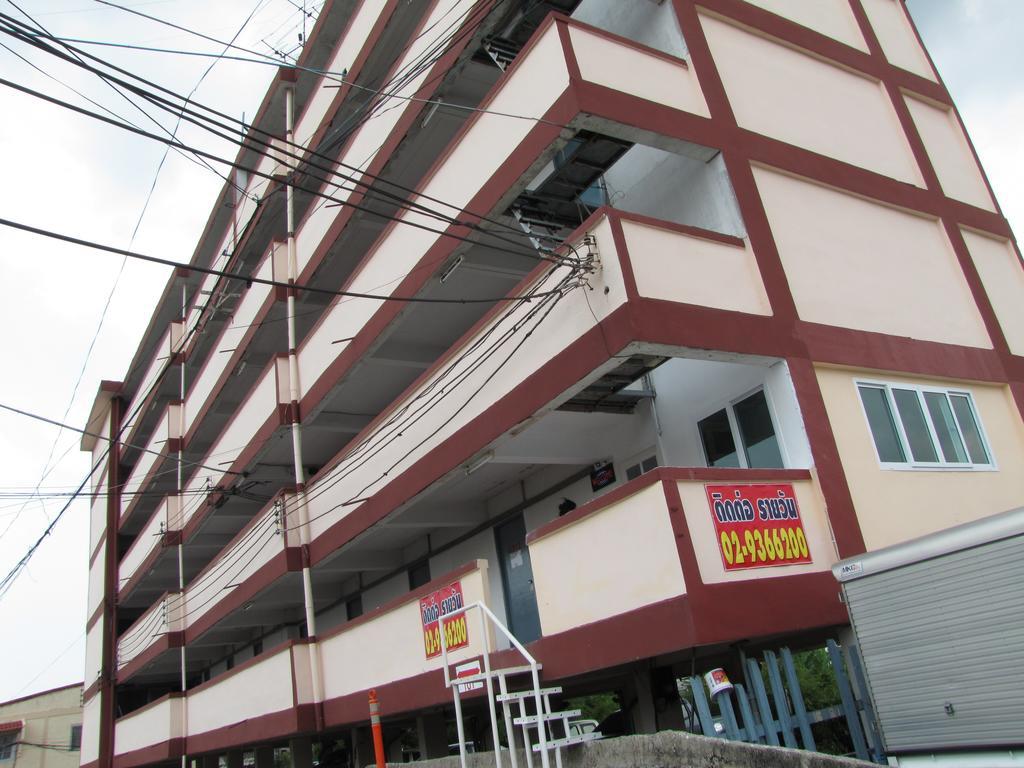Nr Guesthouse Bangkok Exterior photo