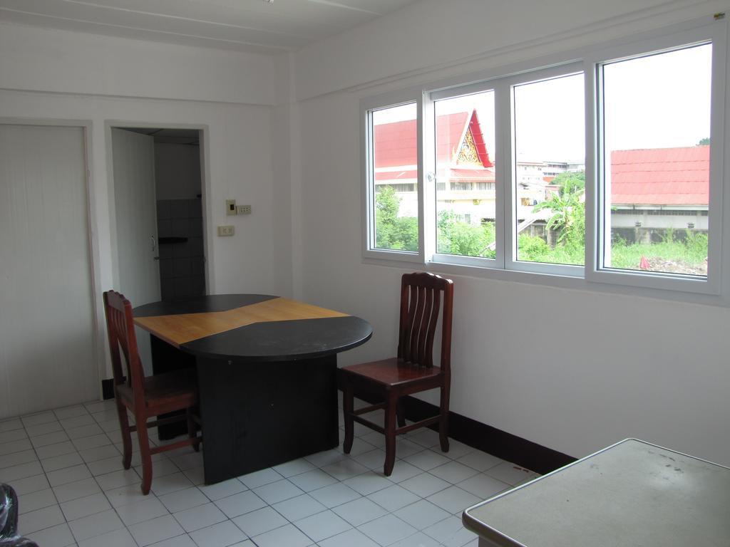 Nr Guesthouse Bangkok Exterior photo