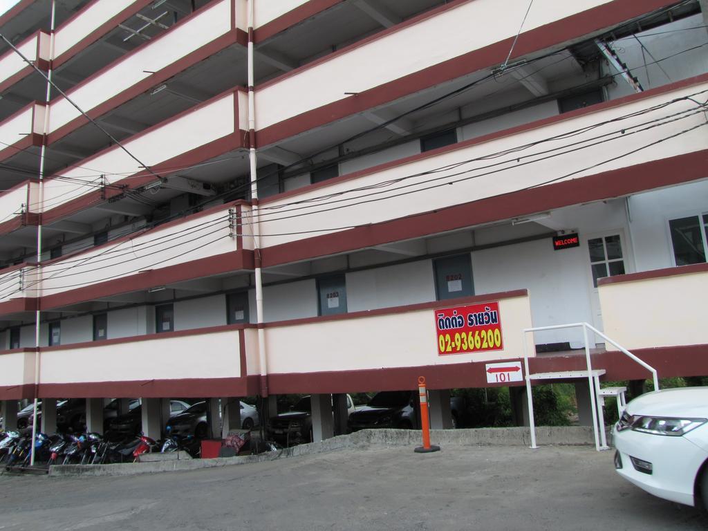 Nr Guesthouse Bangkok Exterior photo